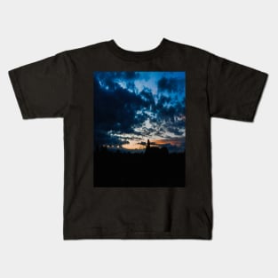 Twilight - landscape Kids T-Shirt